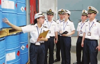 類危險貨物次氯酸鈣。