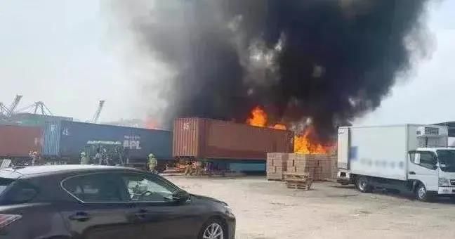 <a href='http://www.jnjinpai.cn' title='危險(xiǎn)品貨運(yùn)' >危險(xiǎn)品貨運(yùn)</a>