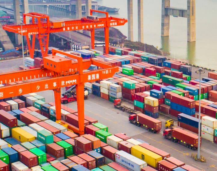 中港<a href='http://www.jnjinpai.cn' title='危險品運輸' >危險品運輸</a>